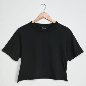 Cropped Tee